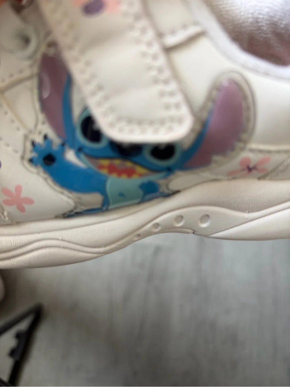 Disney angel & stitch sneakers